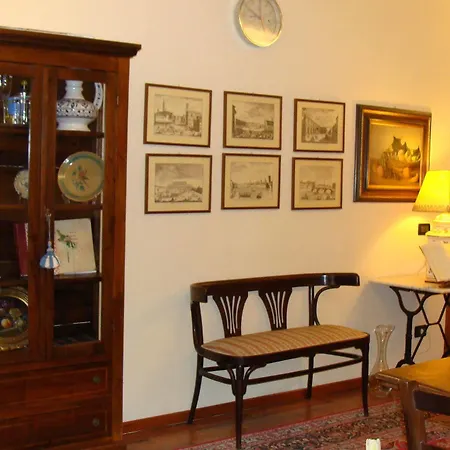 Alojamento de Acomodação e Pequeno-almoço Michelangelo Florença